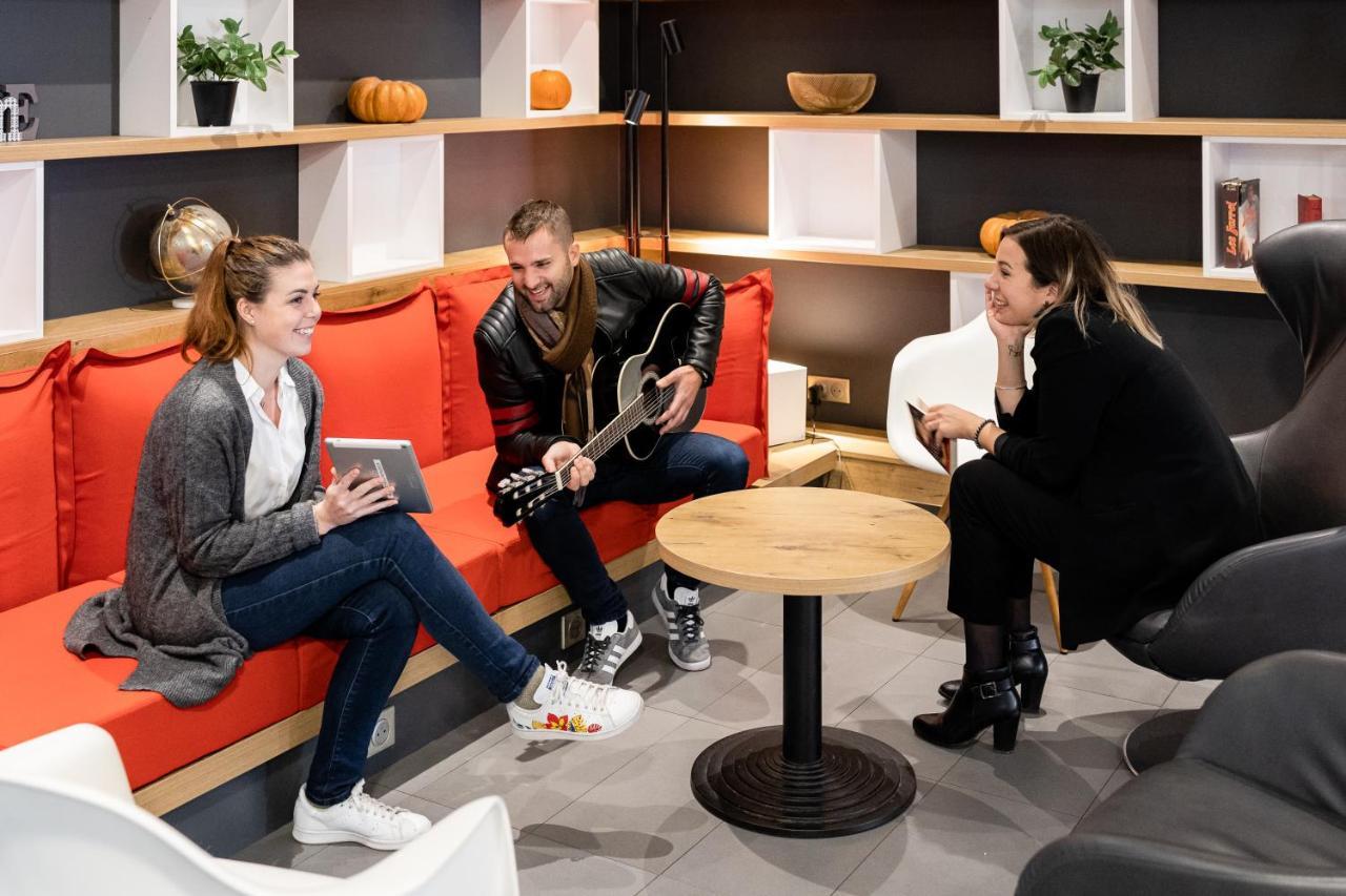 Ibis Bordeaux Centre Meriadeck Bagian luar foto