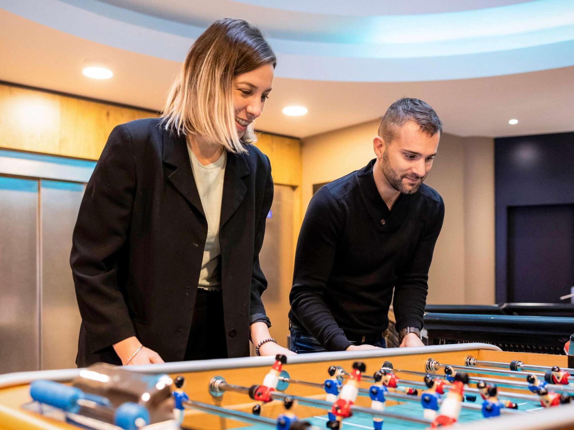 Ibis Bordeaux Centre Meriadeck Bagian luar foto