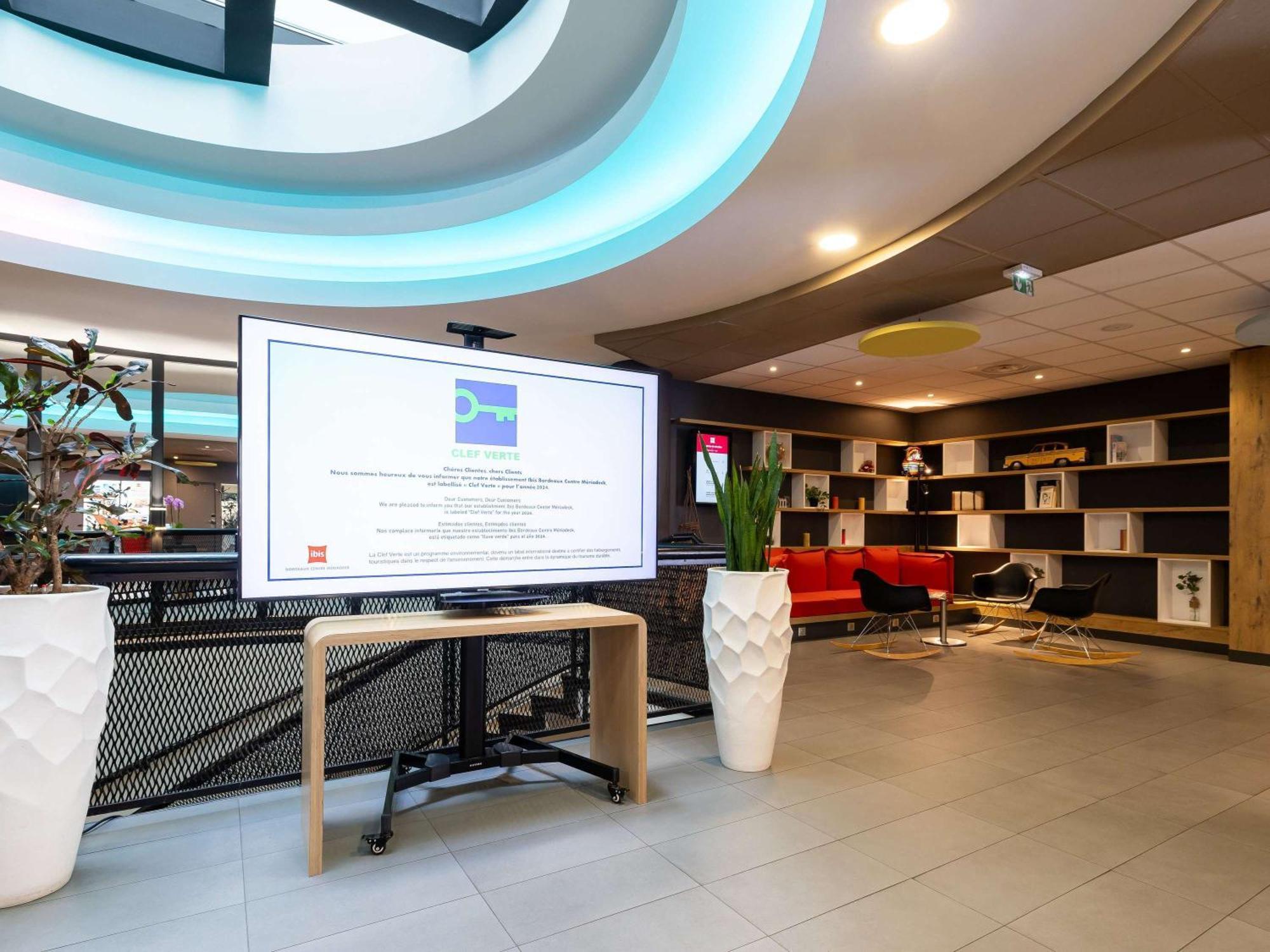 Ibis Bordeaux Centre Meriadeck Bagian luar foto